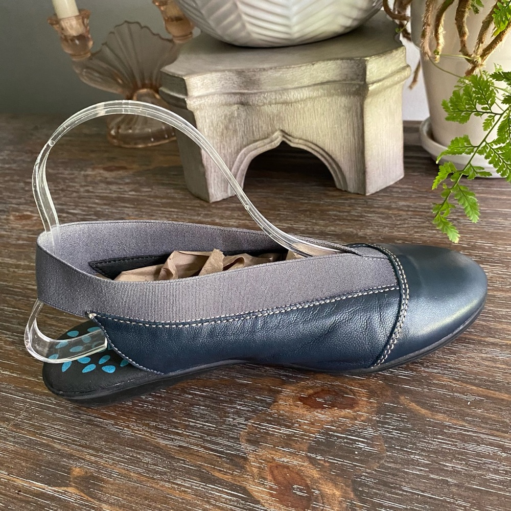 Cloud‎ Caliber Slingback Flat Sandals Wedge Heel Leather Elastic Womens 37/6.5-7 - Picture 6 of 13